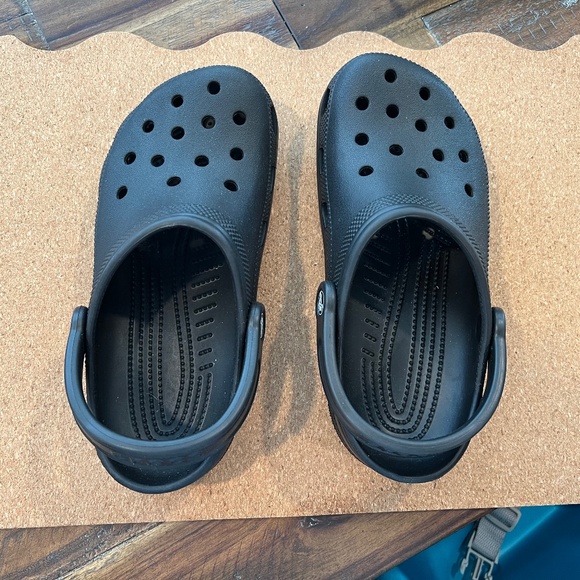 CROCS and BONUS JIBBITZ - Picture 1 of 8